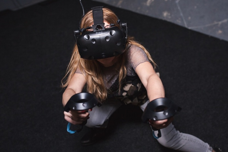 Клуб виртуальной реальности "VRoom"